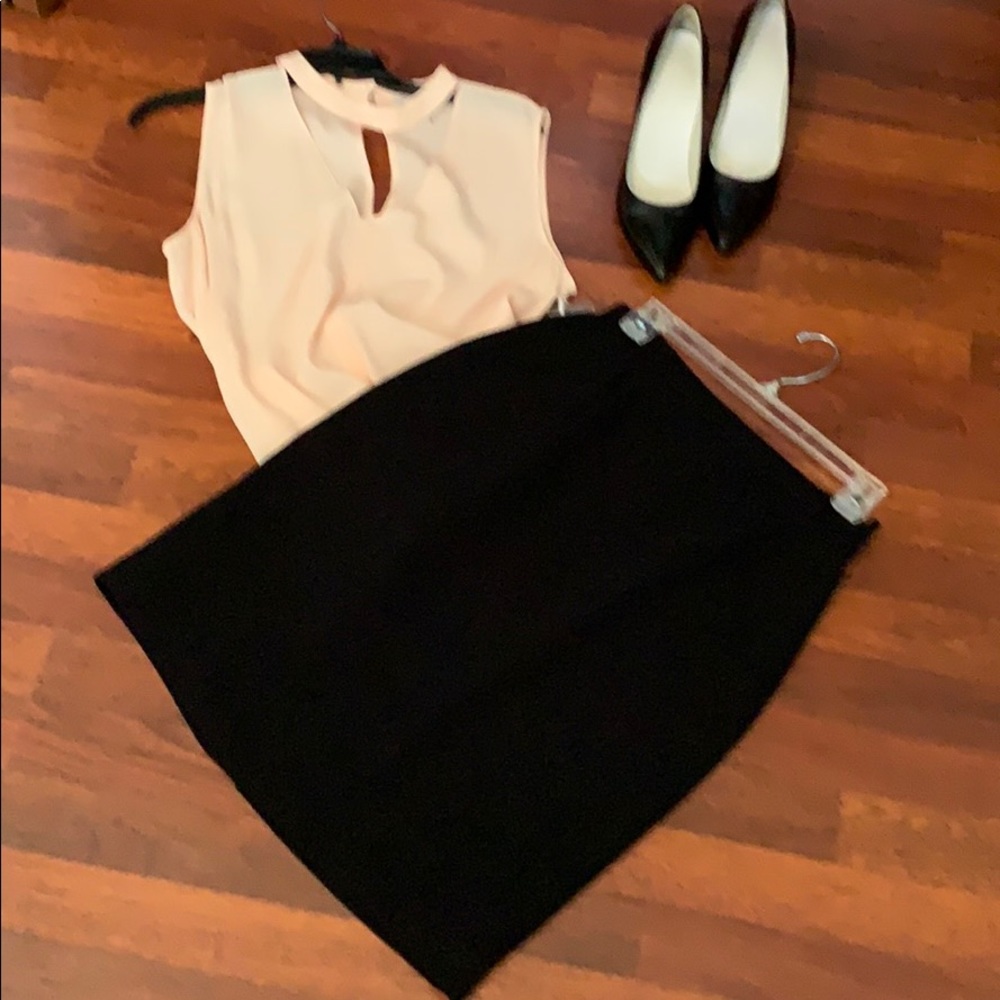 Never Worn Black WORTHINGTON Skirt.